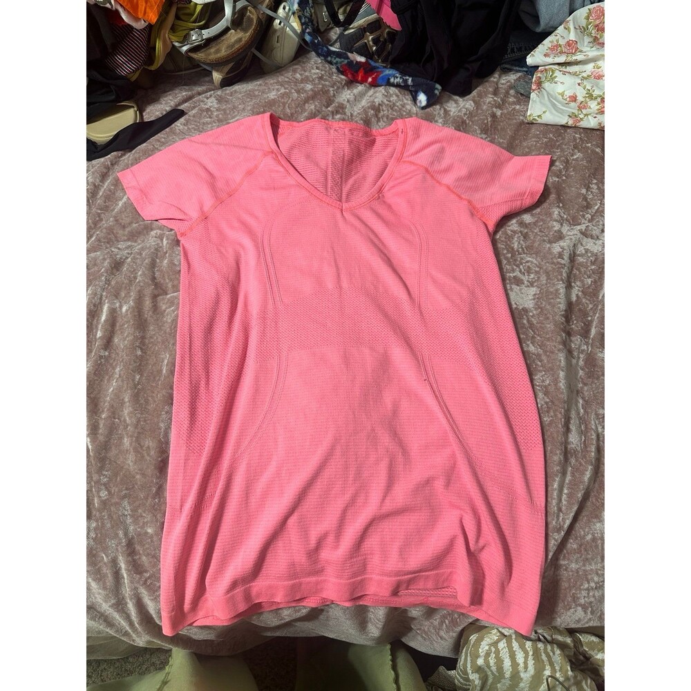 Lululemon swiftly tech shirt